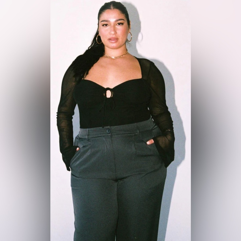 NWT - Princess Polly Jacob Long Sleeve Bodysuit in Black (Curvy) - Size 20